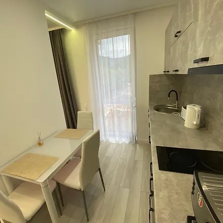 Апартаменти Жк Сонячний Квартал Golubinoye Exterior photo
