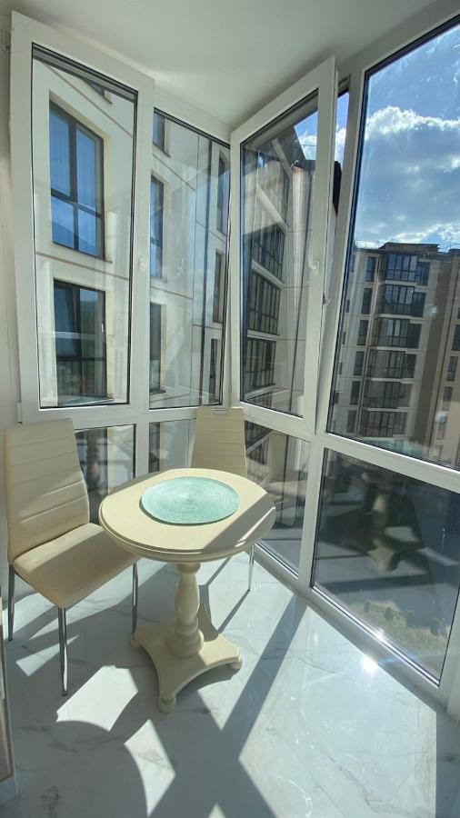 жк сонячний квартал Apartment